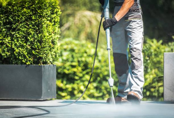 Best Pool Deck Cleaning  in Woodburn, OR